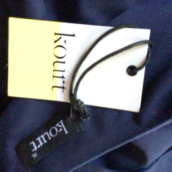 Kourt blue cross back top, new XL - Picture 5 of 5